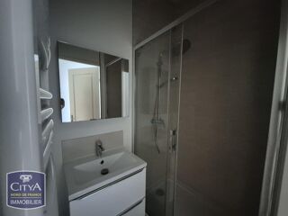  Appartement à louer 3 pièces 85 m²