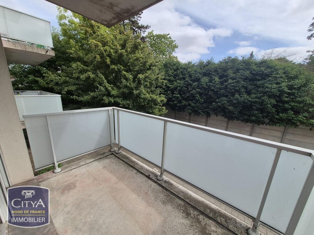 LOOS - STUDIO dans une résidence récente avec BALCON....