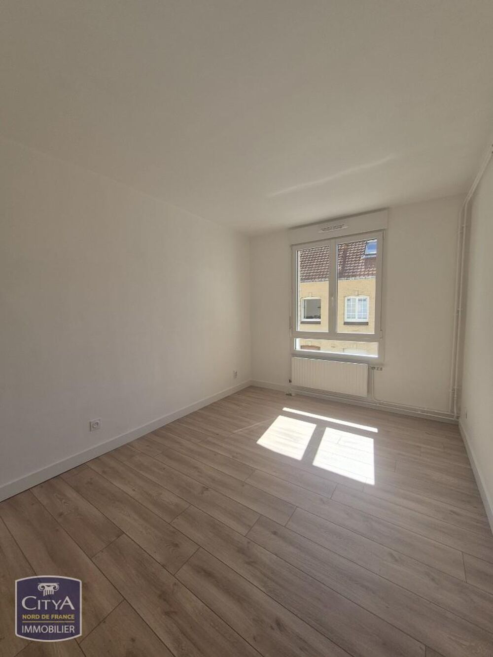 location Appartement - 3 pièce(s) - 78 m² Saint-Omer (62500)