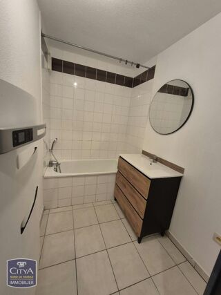  Appartement à louer 2 pièces 38 m²