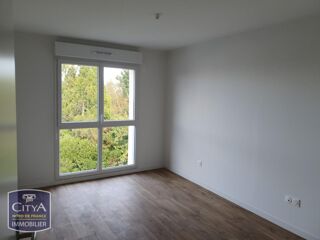  Appartement à louer 3 pièces 74 m²