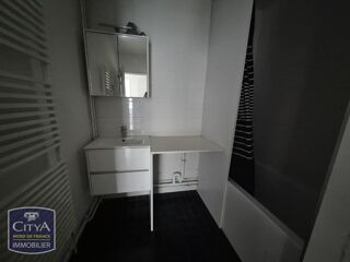  Appartement à louer 3 pièces 75 m²