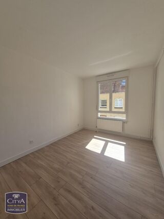  Appartement à louer 3 pièces 78 m²