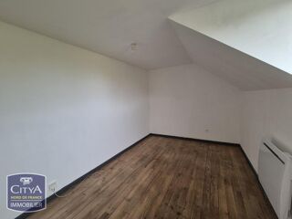  Appartement à louer 8 pièces 56 m²