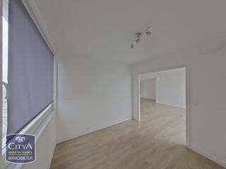  Appartement à louer 5 pièces 103 m²