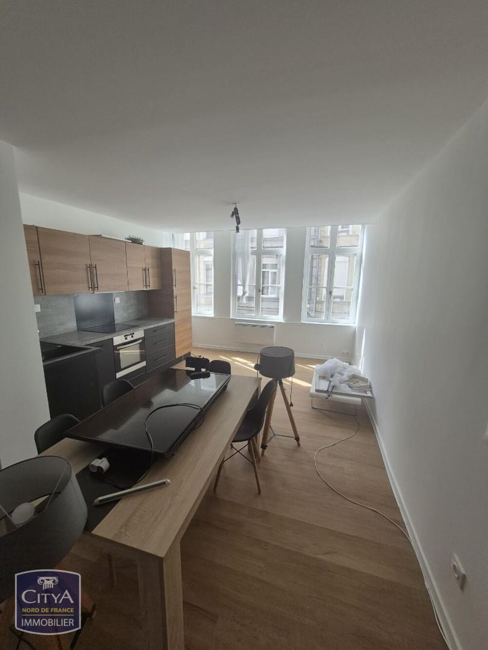 DOUAI CENTRE bel appartement meublé comprenant un salon ....