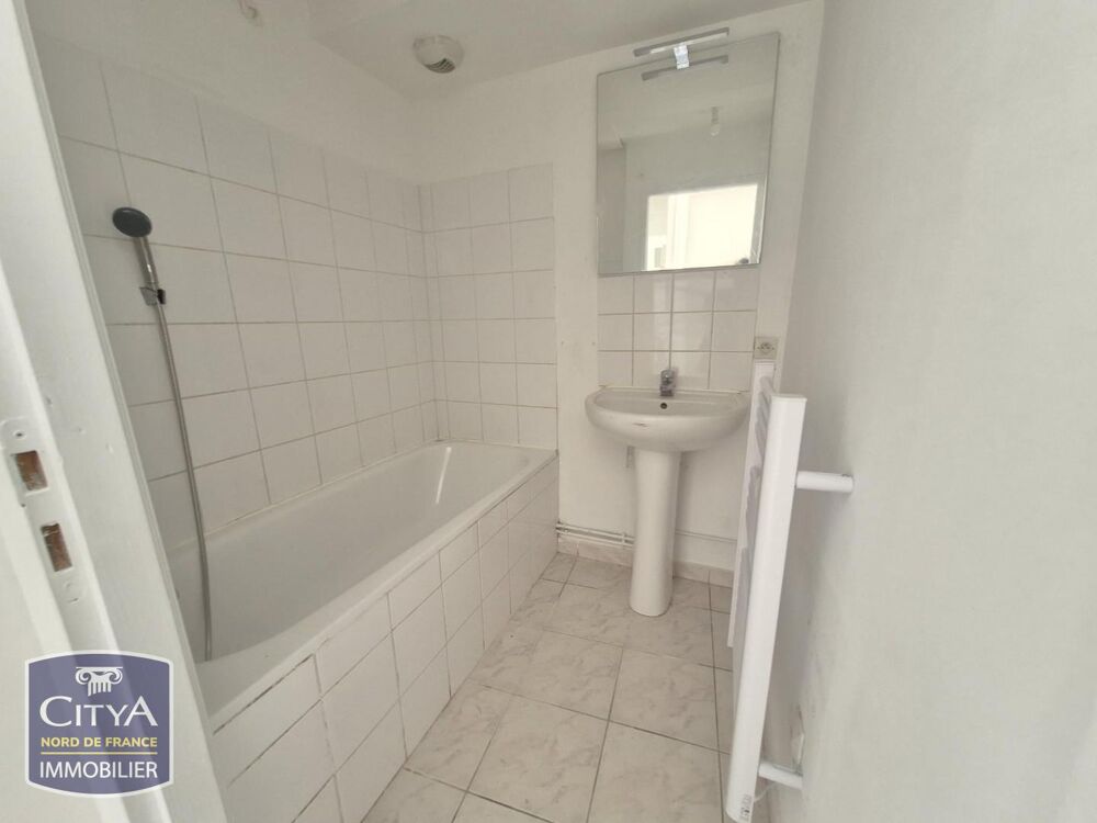 Appartement T3 A LOUER PLACE DE L 'ANCIEN RIVAGE