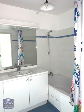  Appartement à louer 2 pièces 37 m²
