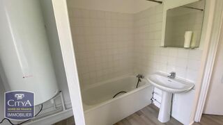  Appartement à louer 3 pièces 73 m²