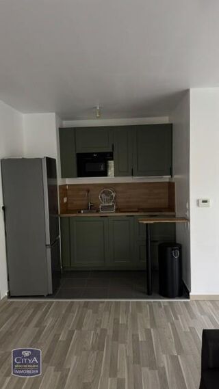  Appartement à louer 1 pièce 32 m²