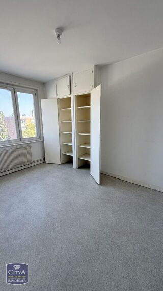  Appartement à louer 3 pièces 79 m²