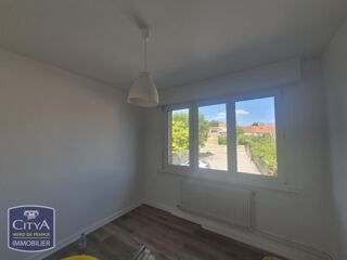  Appartement à louer 3 pièces 74 m²