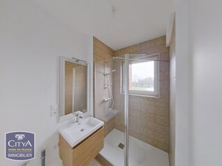  Appartement à louer 3 pièces 55 m²