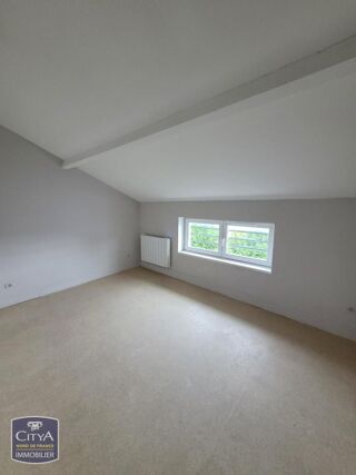  Appartement à louer 3 pièces 73 m²