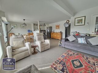  Appartement à louer 4 pièces 97 m²