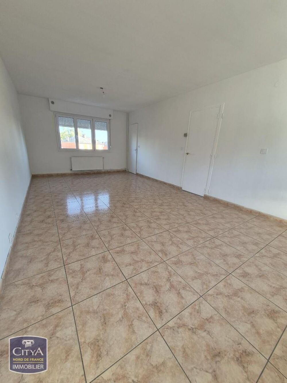 Location Maison MAISON AVEC 3 CHAMBRES JARDIN ET GARAGE Proville