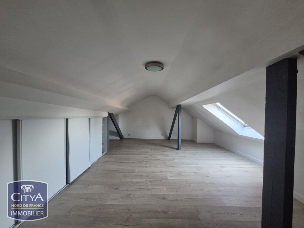 Vieux-Lille, rue Esquermoise, cet appartement type 2 sit....
