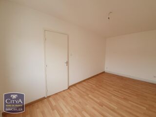  Appartement à louer 4 pièces 80 m²