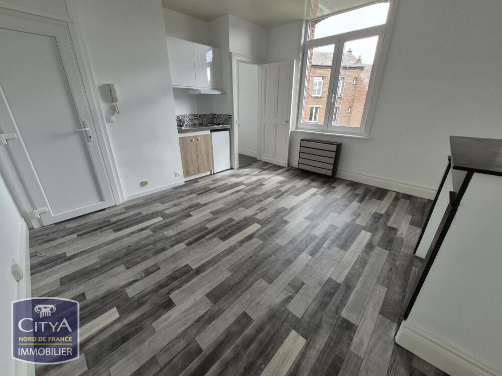 STUDIO RENOVE PROCHE GARE ET CENTRE VILLE