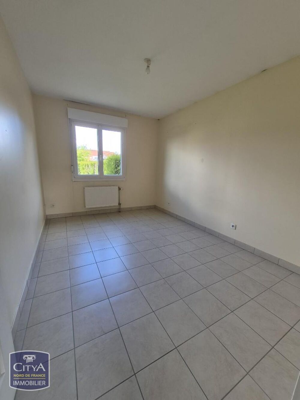 Location Maison MAISON DE PLAIN PIED AVEC 3 CHAMBRES Caudry