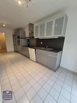  Appartement à louer 3 pièces 99 m²