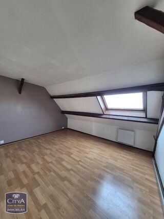  Appartement à louer 4 pièces 82 m²