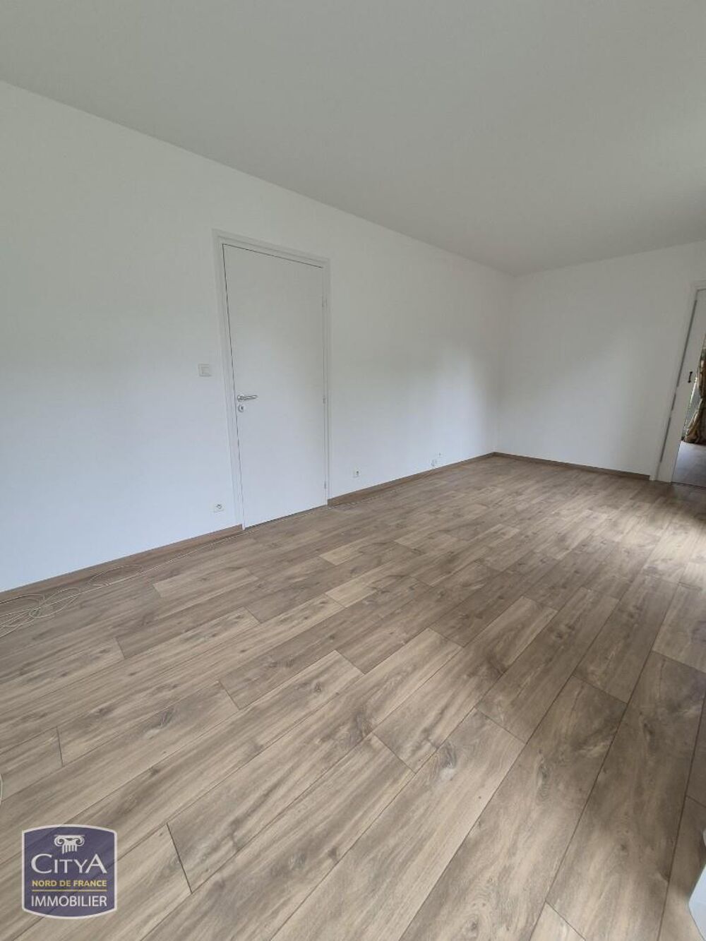 Location Appartement Dans une très belle résidence sécurisée Très bel appartement de type 3 de 98 m² Cambrai
