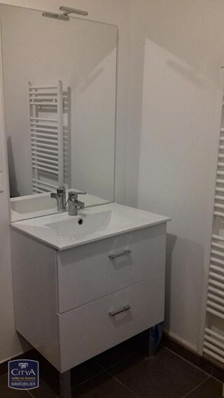  Appartement à louer 2 pièces 45 m²
