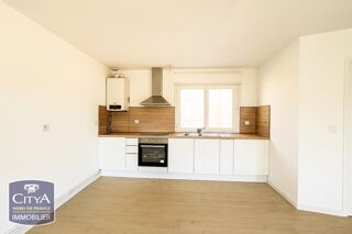  Appartement à louer 4 pièces 65 m²