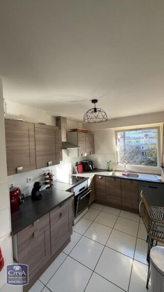  Appartement à louer 3 pièces 74 m²