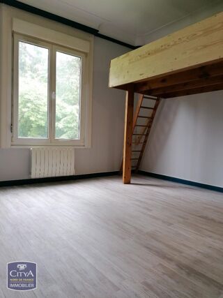  Appartement à louer 1 pièce 32 m²
