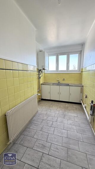  Appartement à louer 3 pièces 79 m²
