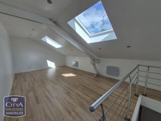  Appartement à louer 4 pièces 127 m²