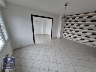  Appartement à louer 3 pièces 74 m²