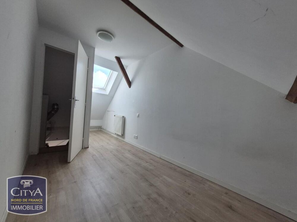 Appartement STYLE LOFT comprenant : cuisine équipée ouve....