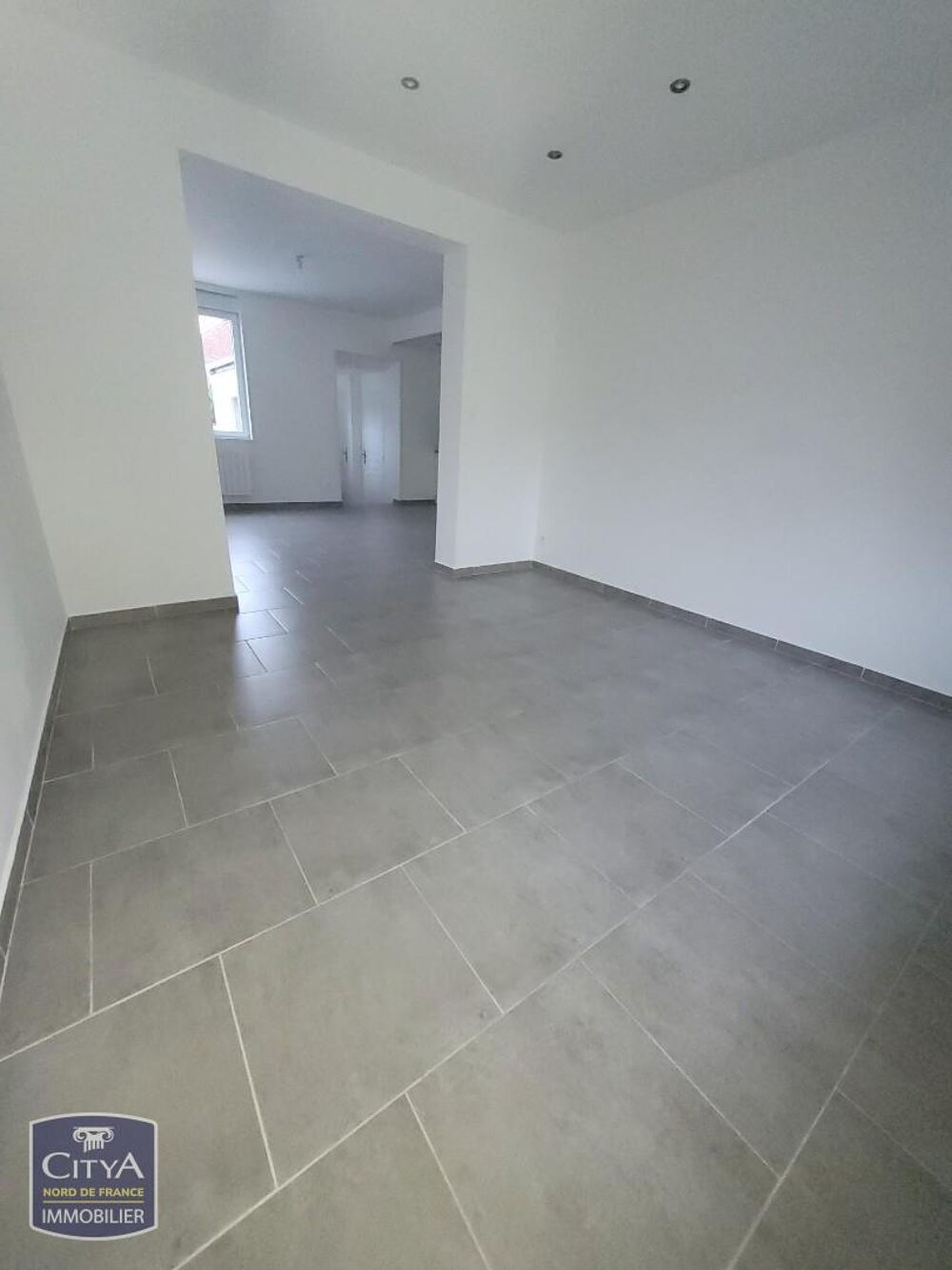 Location Maison MAISON DE VILLE AVEC 3 CHAMBRES JARDIN ET GARAGE Caudry