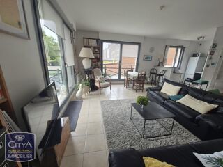  Appartement à louer 3 pièces 74 m²