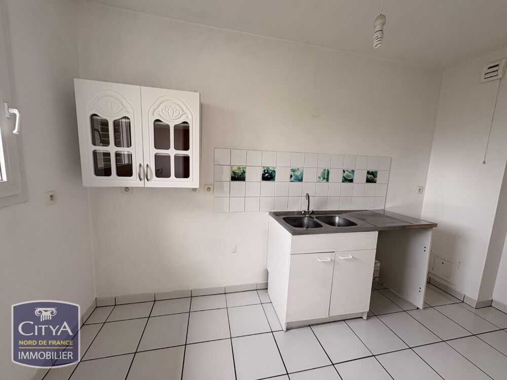 Appartement de typê 2 composé d'une entrée avec placard,....