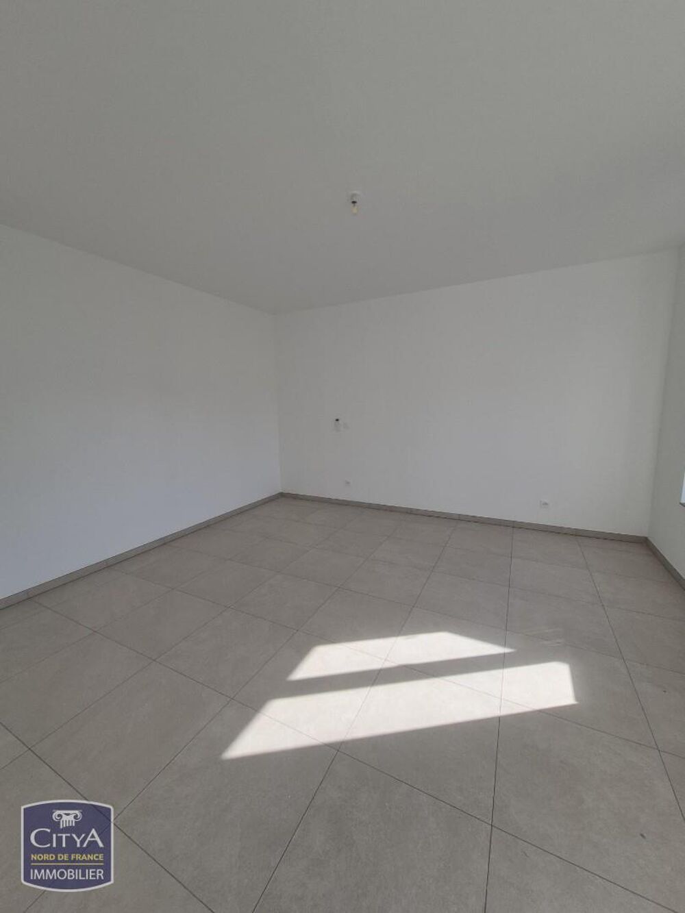 Location Maison Magnifique maison de 111 m2 entièrement rénovée Nœux-les-mines