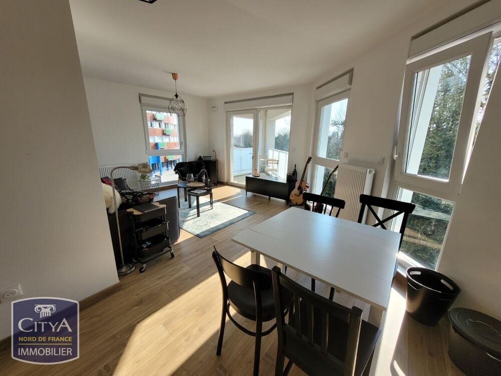 APPARTEMENT DE TROIS PIECES RECENT PROCHE DE LA GARE
