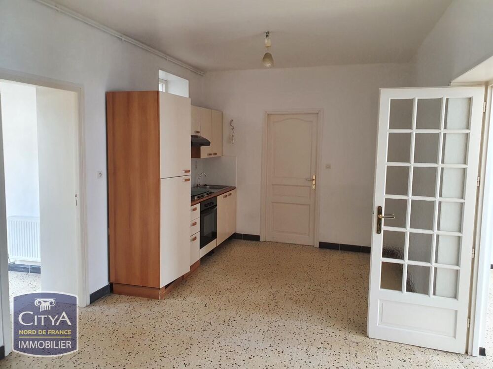 Maison 5 pièces avec garage.