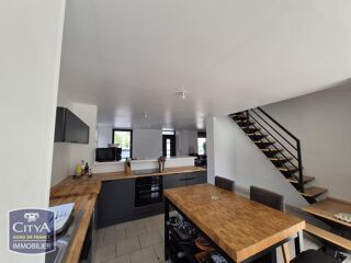  Maison à louer 4 pièces 161 m²