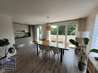  Appartement à louer 4 pièces 87 m²