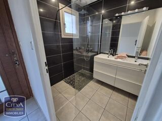  Maison à louer 6 pièces 115 m²