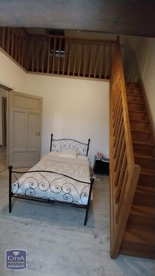  Appartement à louer 4 pièces 85 m²