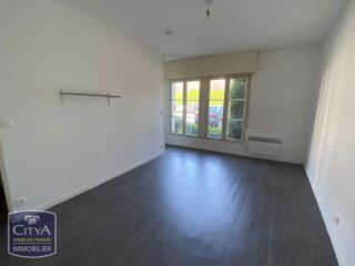  Appartement à louer 1 pièce 28 m²