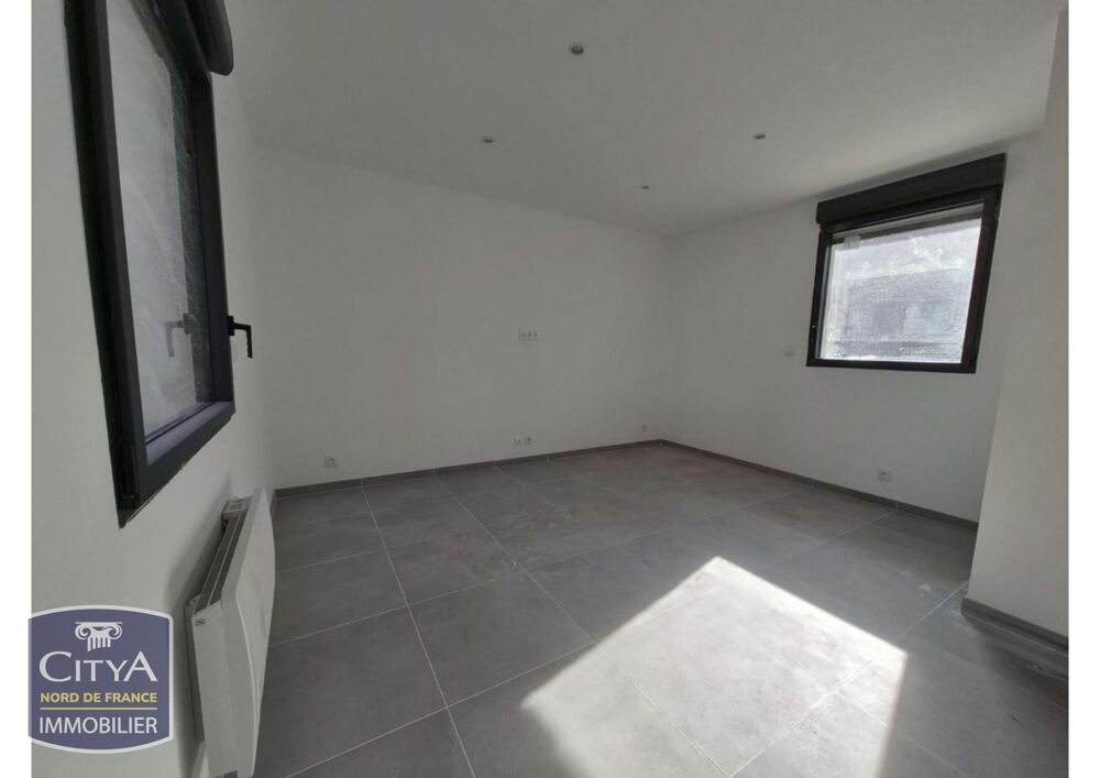 A louer charmante maison meublée T3
