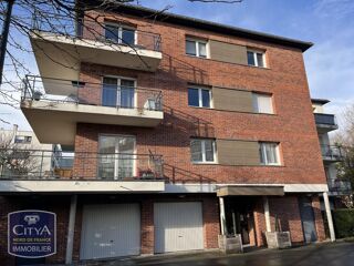  Appartement à louer 4 pièces 104 m²