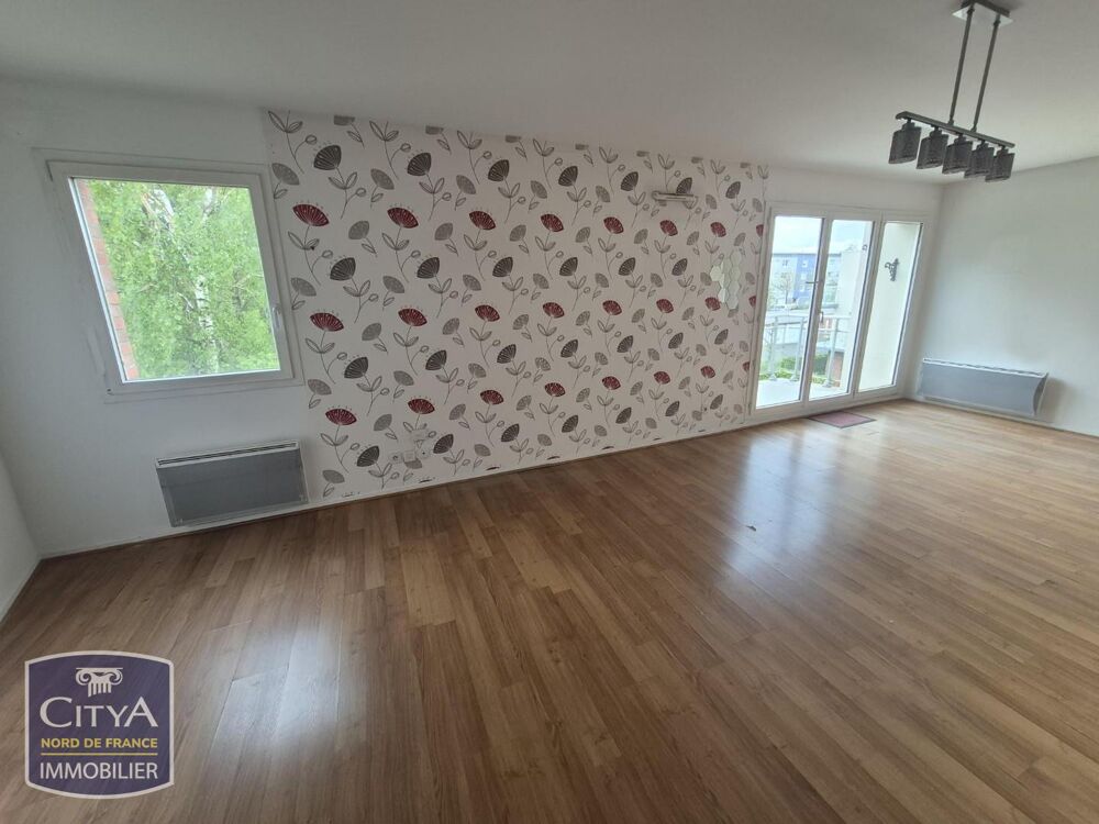 Grand appartement T3 situé au coeur de Loos à proximité ....