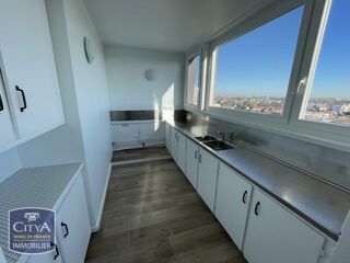 Appartement à louer 1 pièce 43 m²